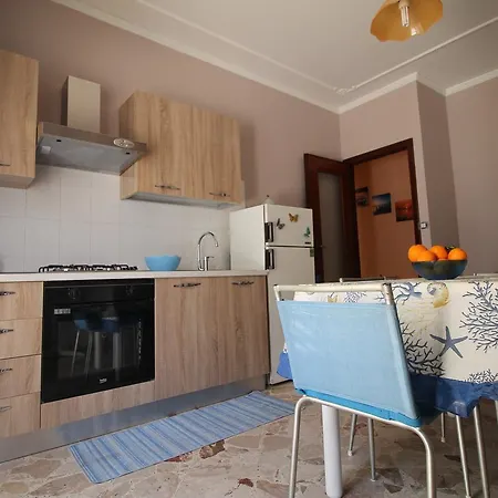 Dea * تْشيفالو